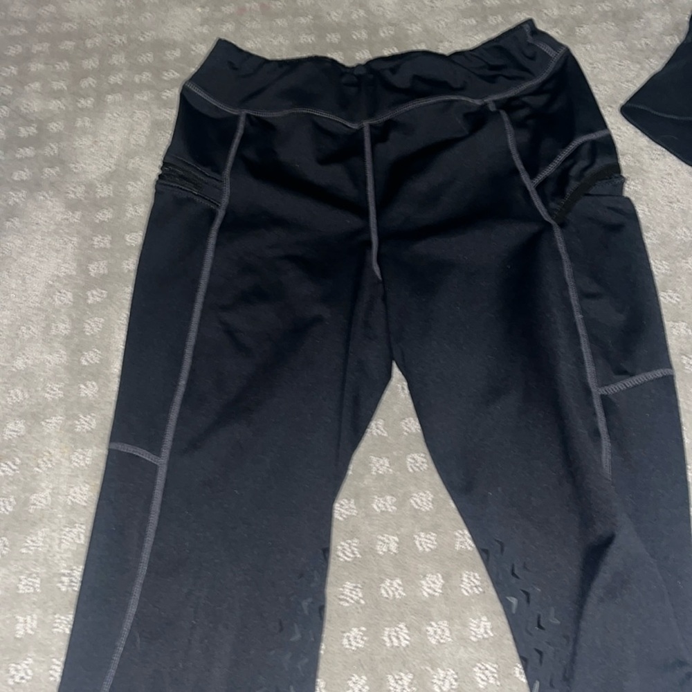 HR farms, Size Small, Black